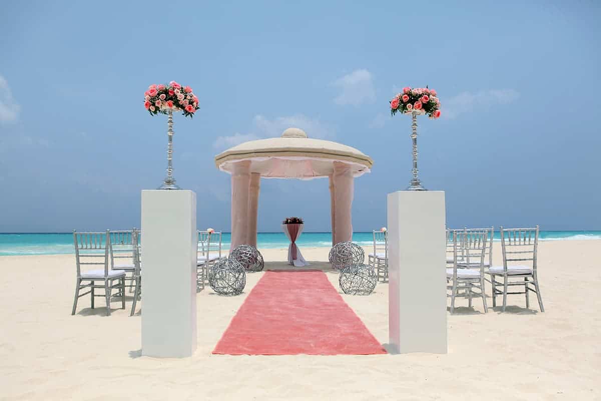 beach wedding in Mexico