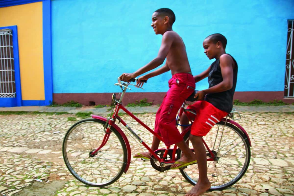 boys in Cuba