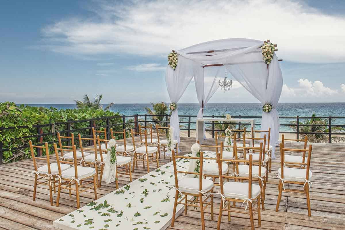 Authentic religious ceremonies for your beach wedding - Caribbean Bride