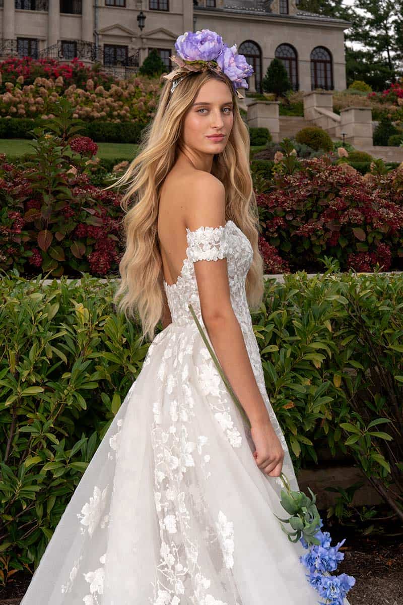 Reem Acra  2022 bridal gowns